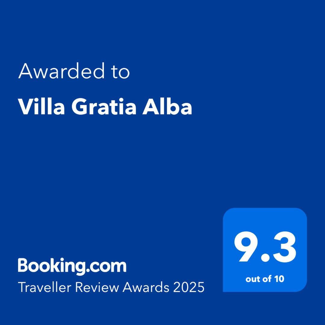 Gratia Alba